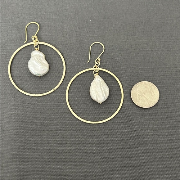 Gold Hoop Earrings with Pearl Drops - Picture 7 of 8